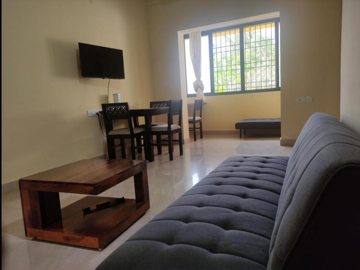 Sd D'souza Heritage Flats With Reserved Parking