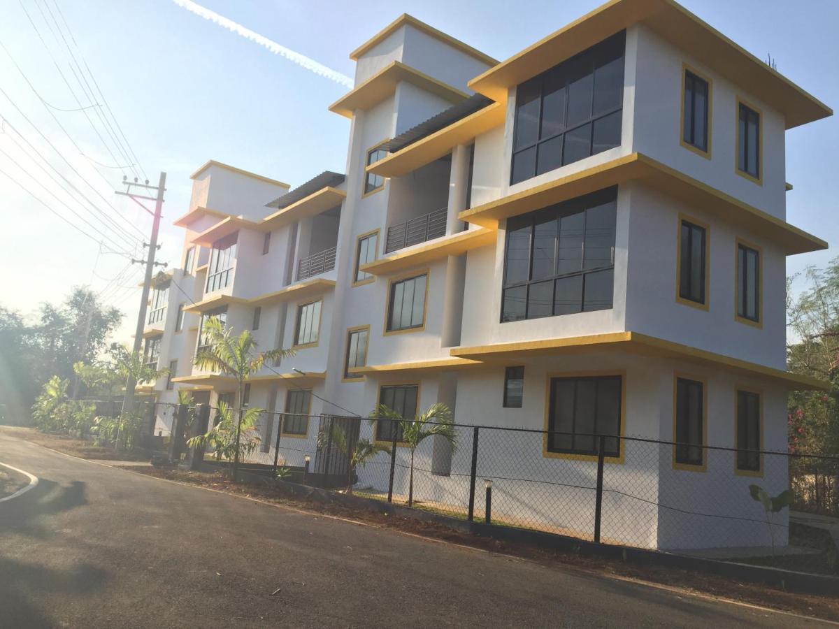 Sd D'souza Heritage Flats With Reserved Parking *