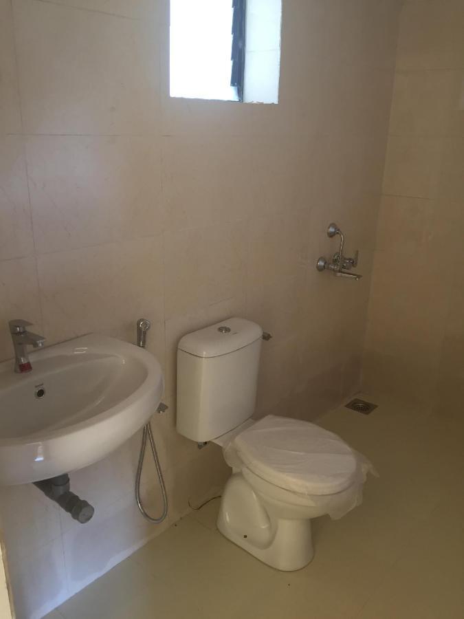 Sd D'souza Heritage Flats With Reserved Parking Apartment Moira
