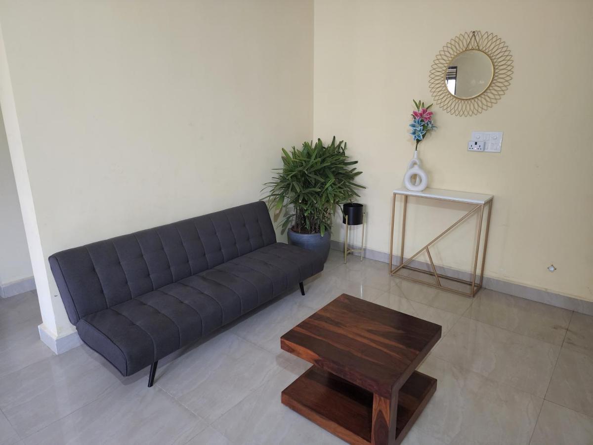 Sd D'souza Heritage Flats With Reserved Parking Apartment *