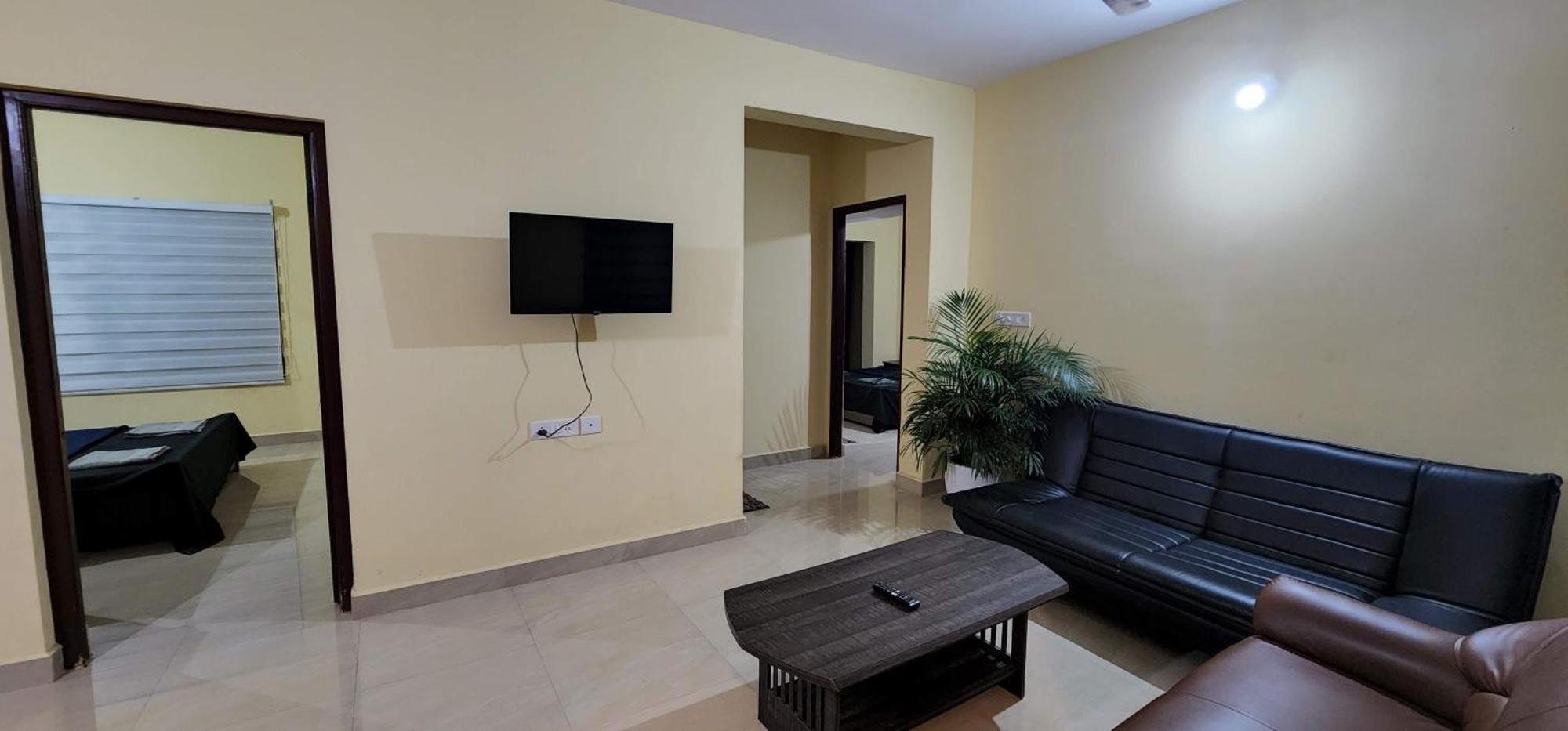Sd D'souza Heritage Flats With Reserved Parking Apartment Moira